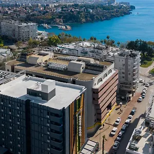 3* فندق Afflon Loft