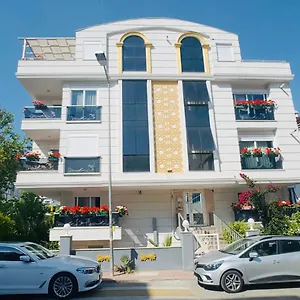 Aparthotel Royal Loft, Antalya