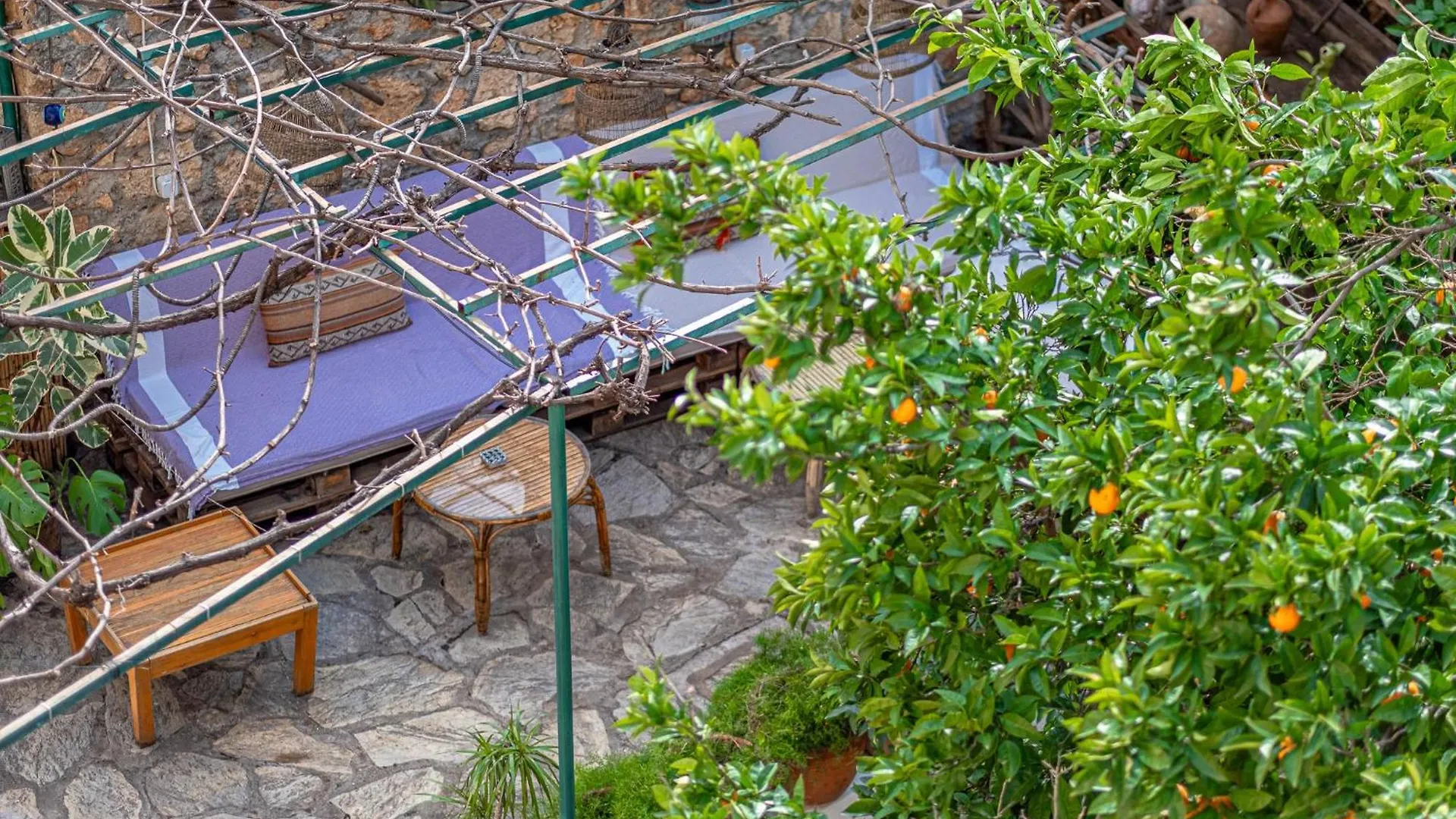 Villa Tulipan Анталья 2*,