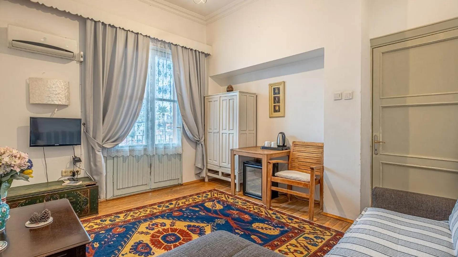 Villa Tulipan Анталья Отель