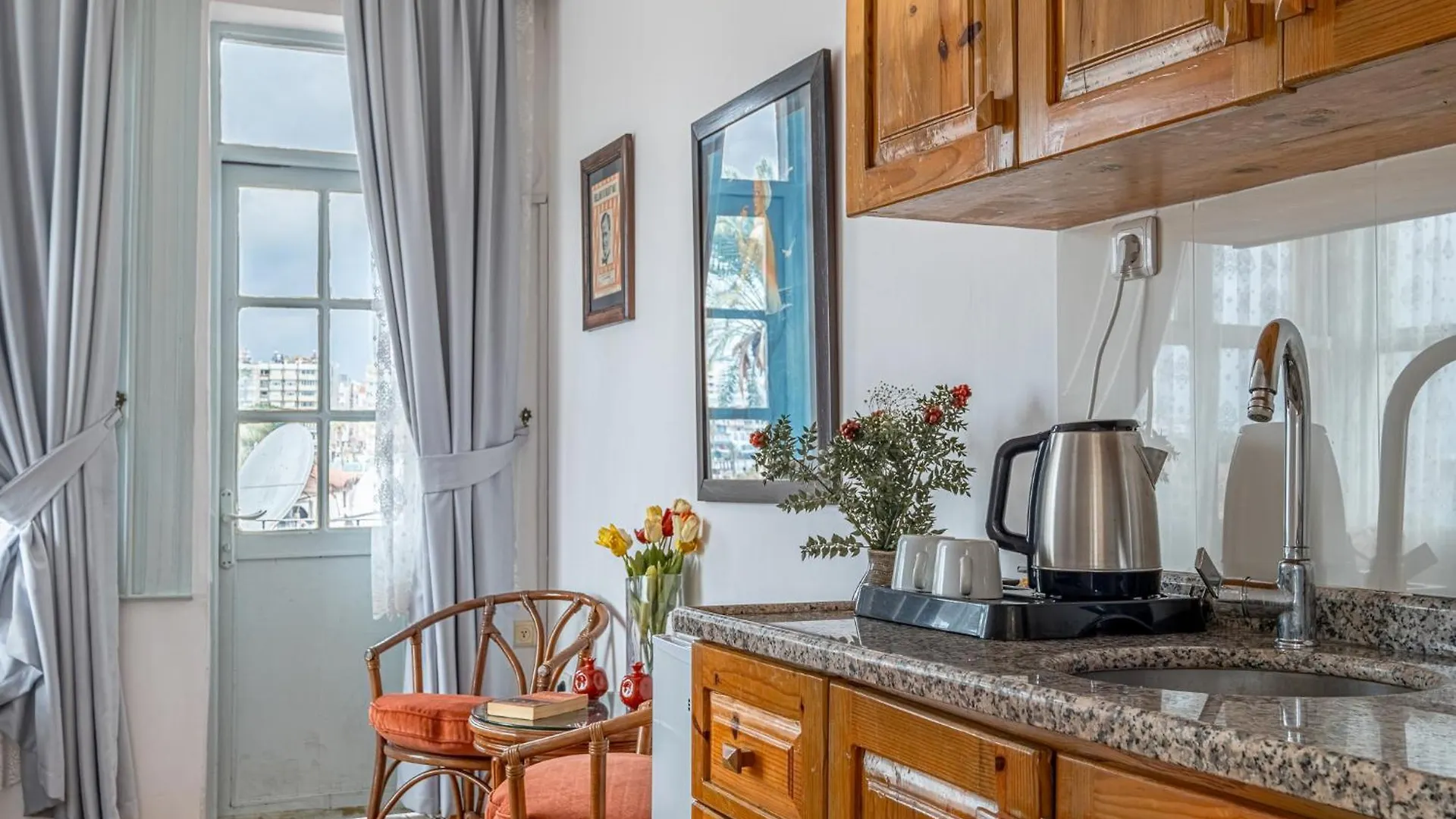 Villa Tulipan Анталья Отель